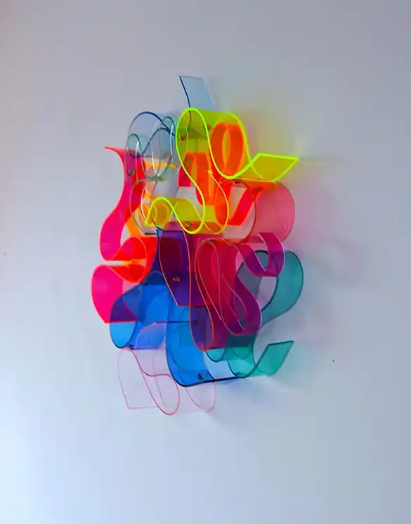 Warranty Included ▷ Kringel Neongrün / Mittelblau by Selçuk Dizlek, 2025 | Plexiglass Sculpture