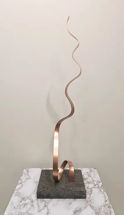 ▷ Serpentina Rosa by Ariel Elizondo Lizarraga, 2025 | Stone Sculptures for Sale Luxury