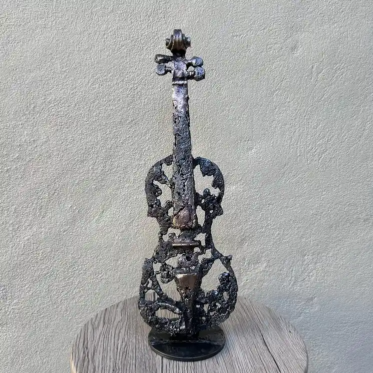 One Day Deal ▷ Violon oublié des dieux 71-23 by Philippe Buil, 2023 | Steel Sculpture
