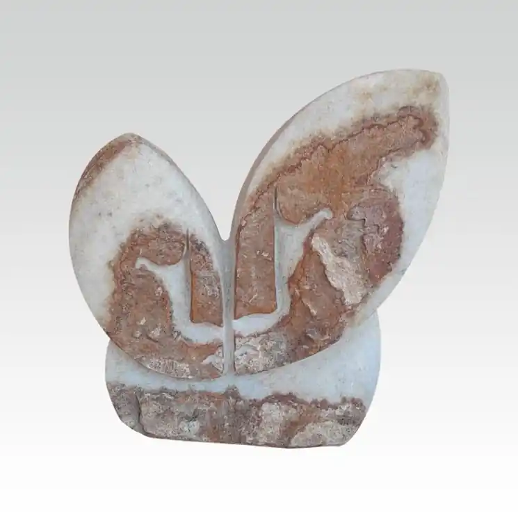 ▷ Kiss my love - Le baiser by Zachariah Njobo, 2024 | Stone Sculptures for Sale Luxury