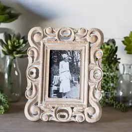 Editor’s Pick Ornate Carved Photo Frame 4x6