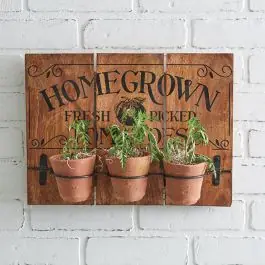 Editor’s Pick Fresh Picked Tomatoes Wood Wall Planter