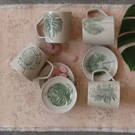 Debossed Leaf Stoneware Dish Set of 4 Fresh Stock