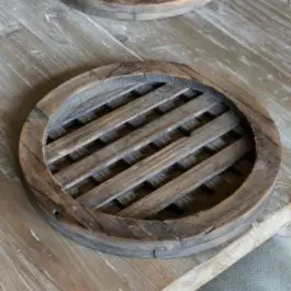 Wooden Round Lattice Charger Plate Must Have